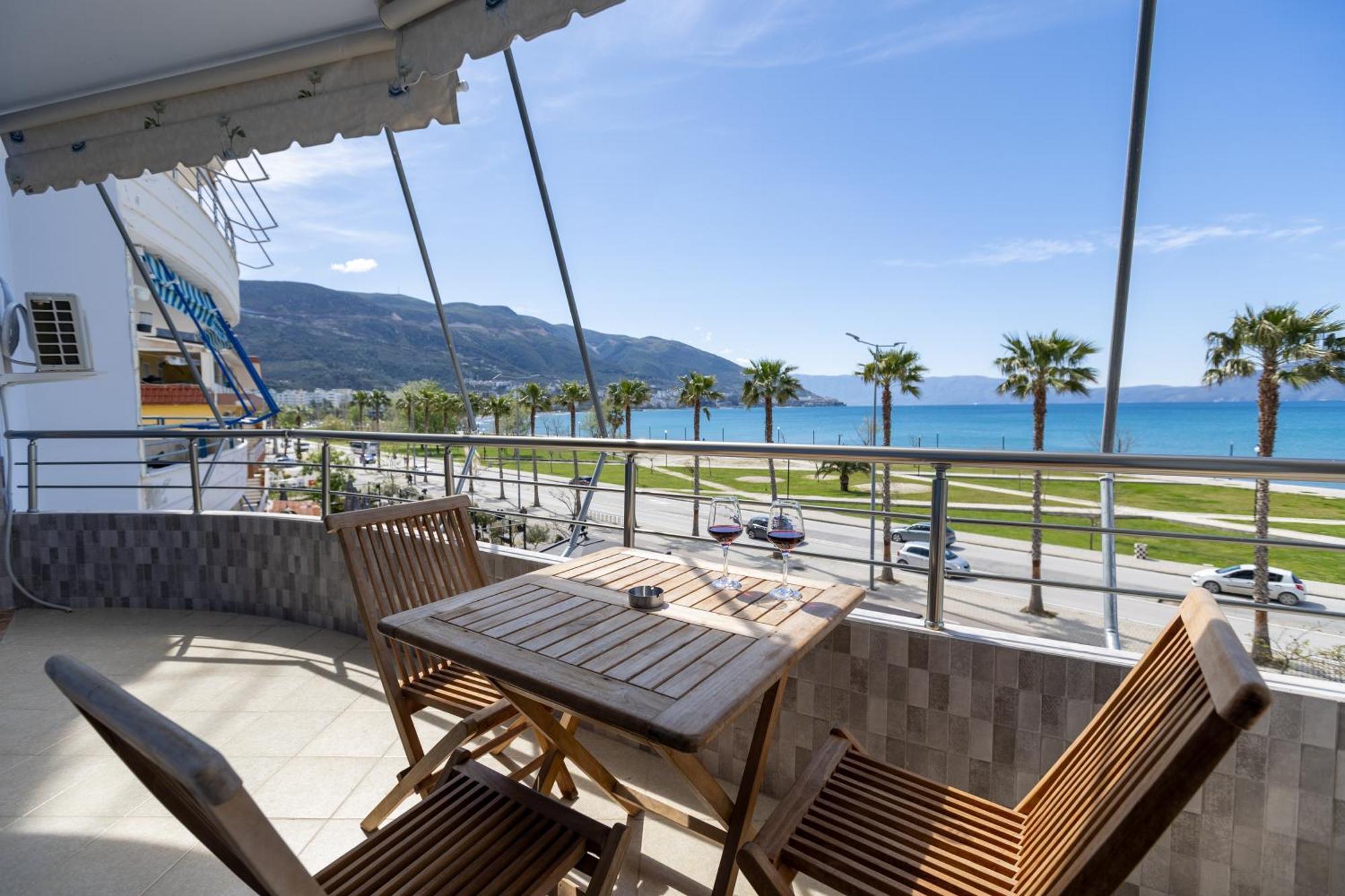 Azure Bliss Seaview Vlore-Kean Apartment ภายนอก รูปภาพ